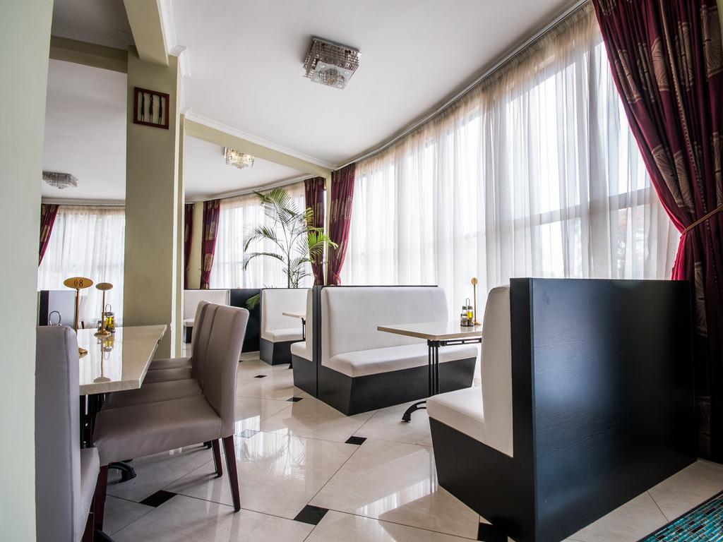 Sherbourne Hotel Kitwe Exterior foto